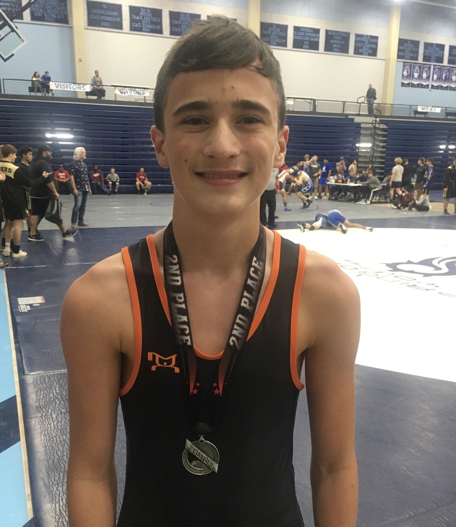 Logan Miller wrestling